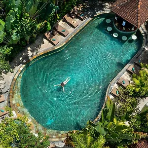 tonys-villas-resort.hotelsseminyak.net/
