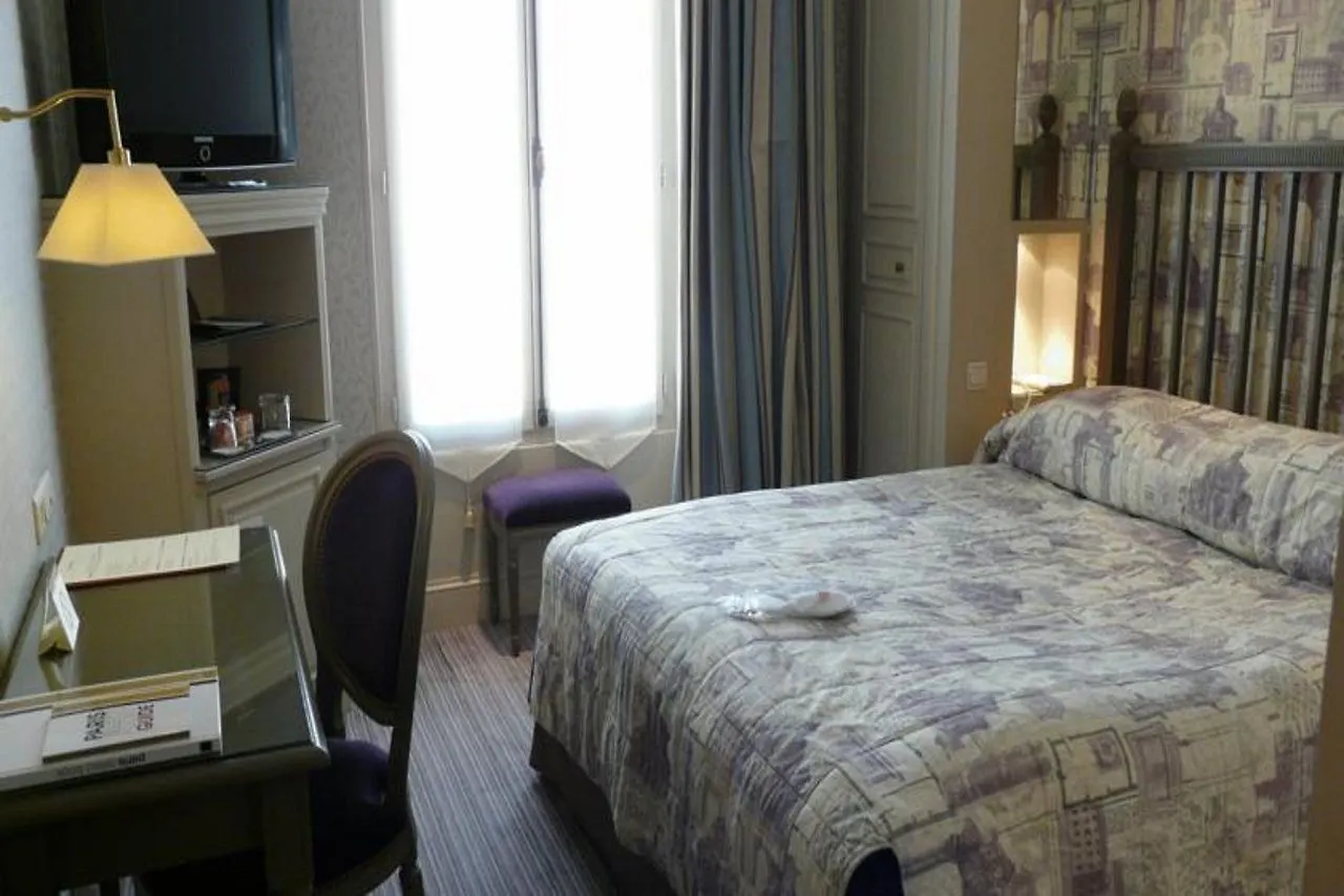 Arioso Hotel Paris 4*,